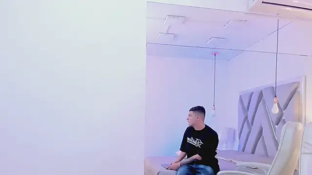 צ'אט XXX בשידור חי של AngelBlue__