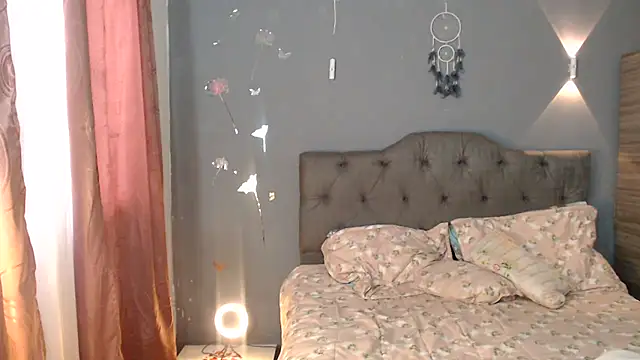 XXX chat uživo modela SammyAlexxandra