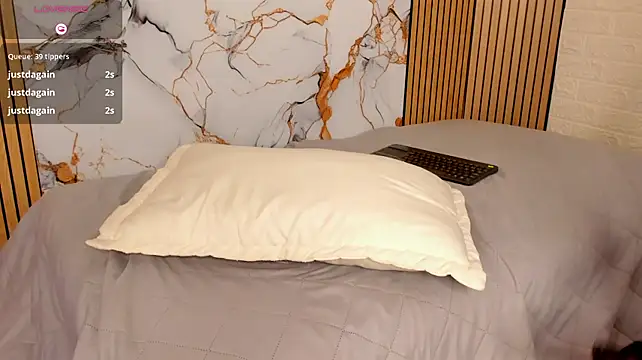 Chat +18 de VickBennet ao vivo