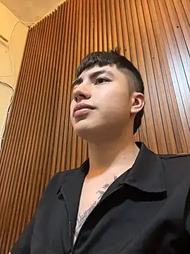 Daxonblace 现场XXX聊天