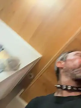 Mr-A-YourSlut élő XXX-chatje