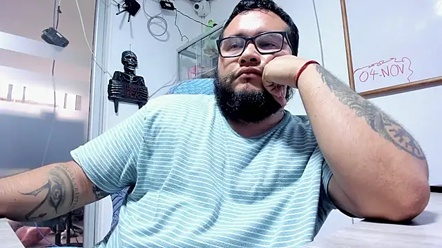 VINCEDMAGLIOO Live XXX-chat