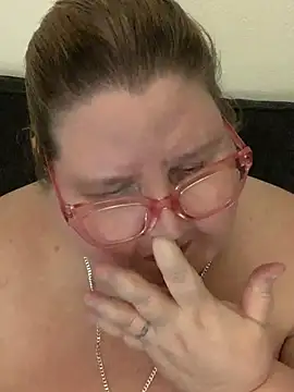TheMotherPearl's Live XXX Chat