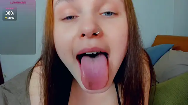 XXX chat uživo modela LeilaErcolani