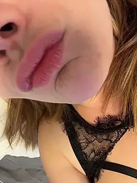 Czat XXX na żywo – Blondique