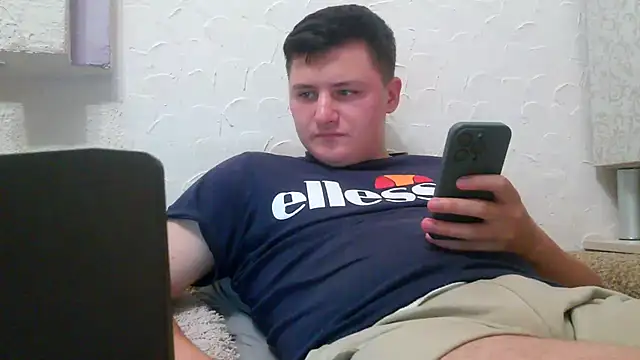 Czat XXX na żywo – miki_lav1