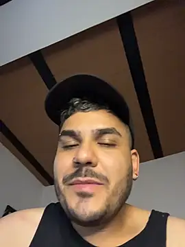 Kevin_Spenser XXX чат на живо