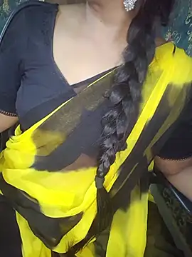 แชท XXX สดของ Shalini_telugu09