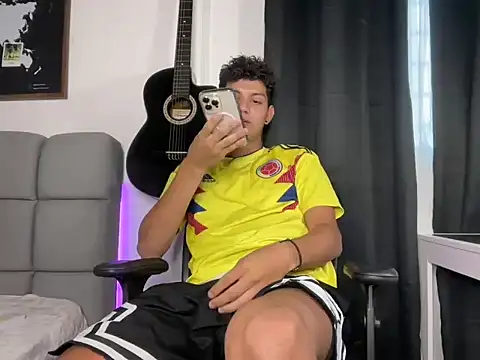 Soydaniel_naughtyn Live XXX chat