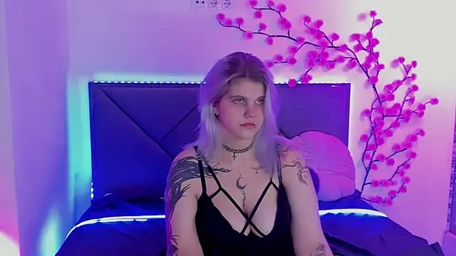 Онлайн чат XXX JoannLowe