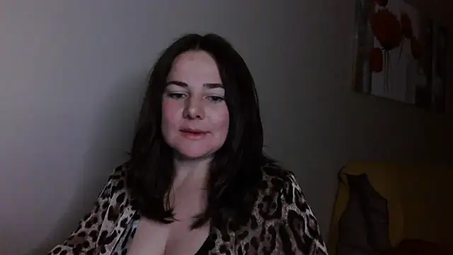 Chatroom XXX en direct de SiyanaXKindly