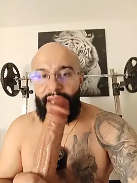 Chatroom XXX en direct de Luke__09