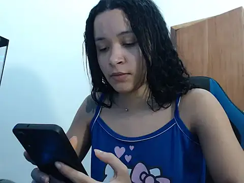 Chat +18 de UnlivedSaline ao vivo