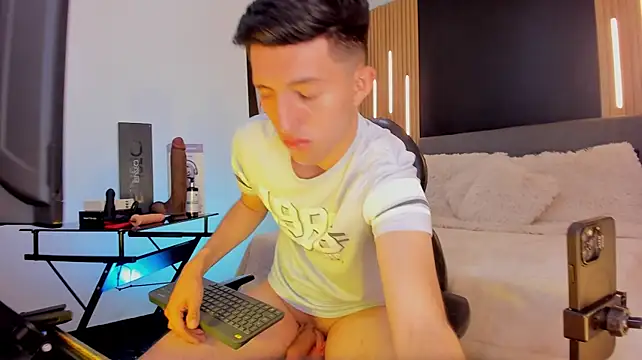 Czat XXX na żywo – Spencer_little