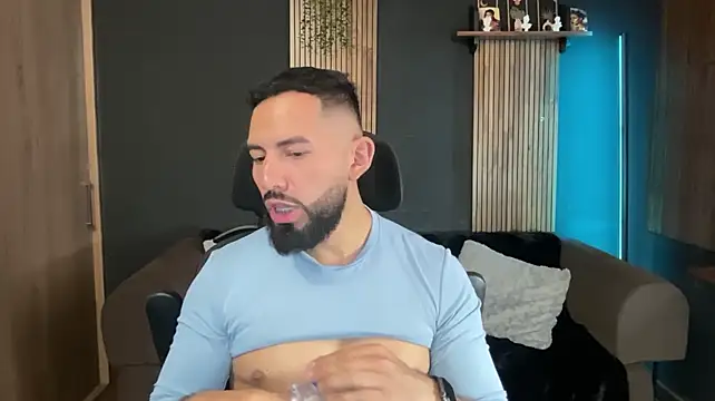 Rob_fab live XXX chat