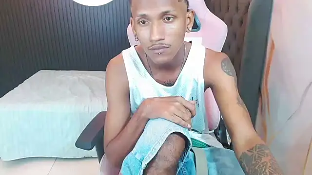 ManSant 라이브 XXX 채팅