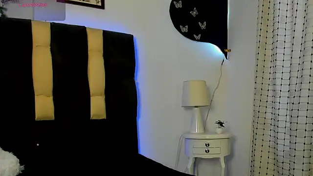 RENATA_LUXE's Live XXX Chat