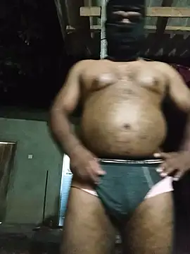 Hiptonos Adlı Modelin Canlı XXX Sohbeti