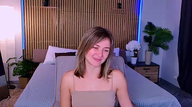 EmeraldGlow live XXX chat
