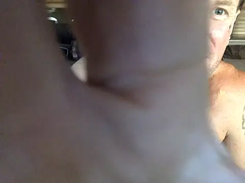 Tattoogonewild's Live XXX Chat