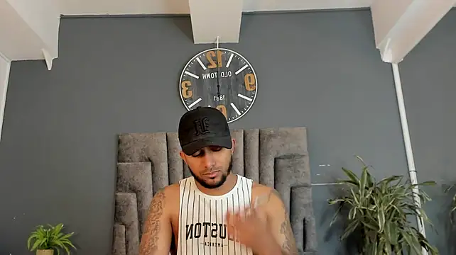 XXX chat uživo modela Robin_Rief