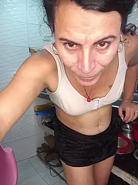 Chat +18 de zamarasexy ao vivo