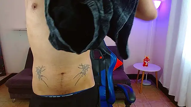 adriaan_18 élő XXX-chatje
