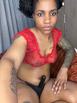 دردشة Milkypucy الجنسية المباشرة