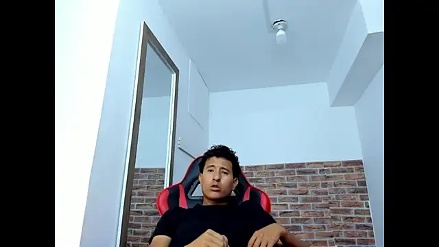 WIZARD-ALESSANDRO Live XXX Chat