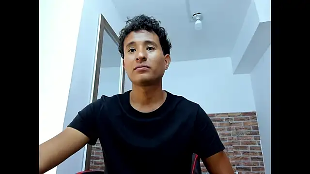 WIZARD-ALESSANDRO Webcam Show