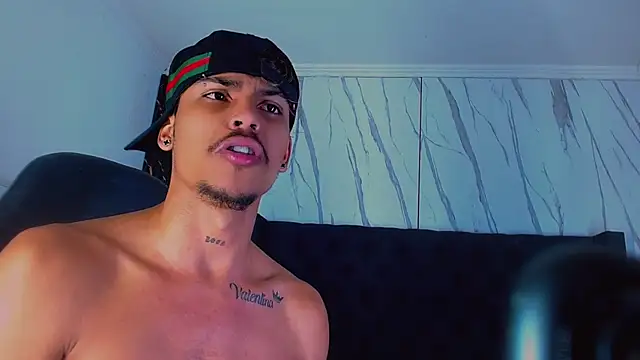 Chat +18 de Angel_foxc13 ao vivo