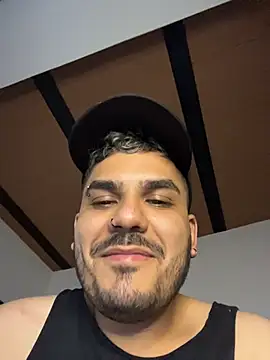 Kevin_Spenser XXX чат на живо