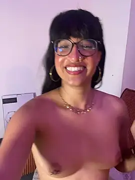 Lauyako_974 Chat XXX in diretta