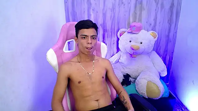 Chat +18 de Dayron_leee ao vivo