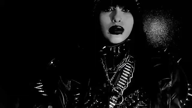 XXIOUXn Live XXX chat