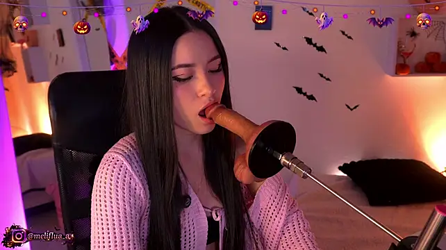 Melifluaa Chat XXX live