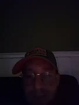 YouLikeAnal's Live XXX Chat