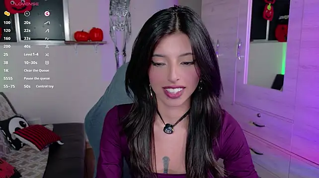 NanakoDollx XXX чат на живо