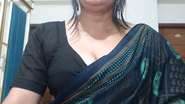 Maisa-130's Live XXX Chat