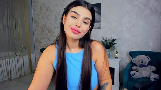 AlluringAriel Adlı Modelin Canlı XXX Sohbeti