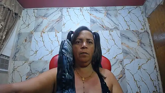 alina_maturehot Adlı Modelin Canlı XXX Sohbeti