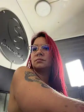 JulianaDiiaz Chat XXX in diretta