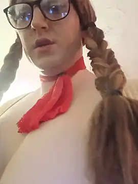 sissytrapdolly24's Live XXX Chat
