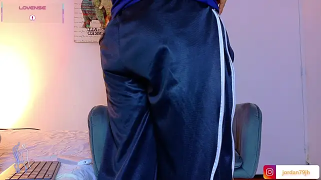צ'אט XXX בשידור חי של JordanSmiith_