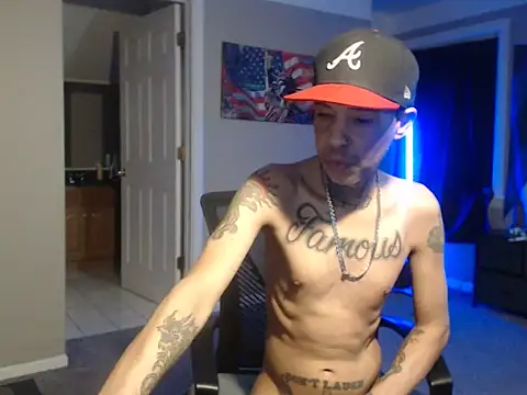 Michigan9000 Chat XXX in diretta