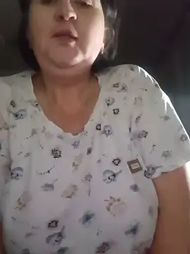 Yuliia_an Webbikameraesitys