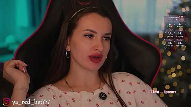 -RED_HAT- Live XXX-Chat