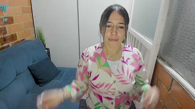 צ'אט XXX בשידור חי של Penelope47