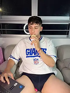 Chat +18 de OLIVER_K ao vivo