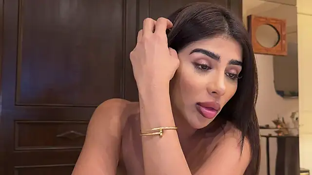 دردشة ArabicBarbie الجنسية المباشرة